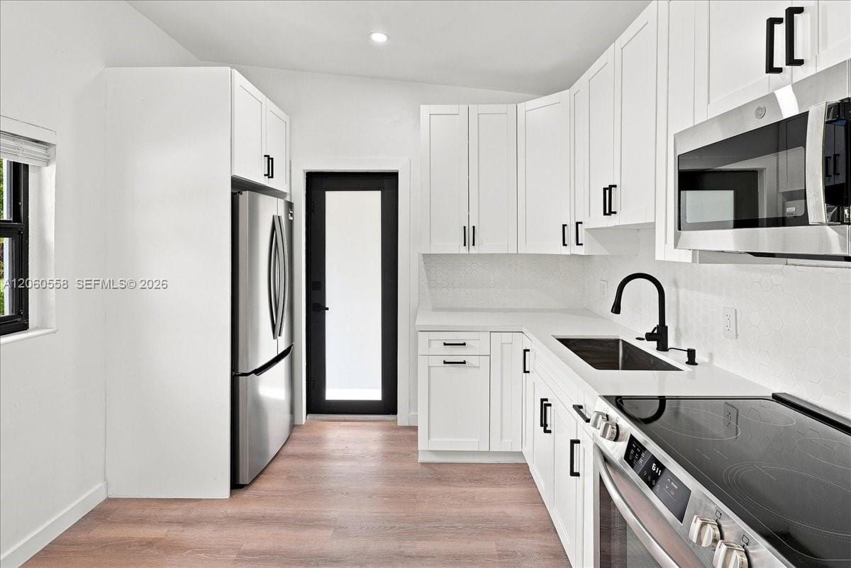 14035 NW 6th Avenue, North Miami, FL 33168 photo 13