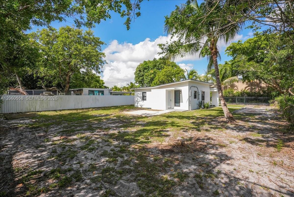 14035 NW 6th Avenue, North Miami, FL 33168 photo 4
