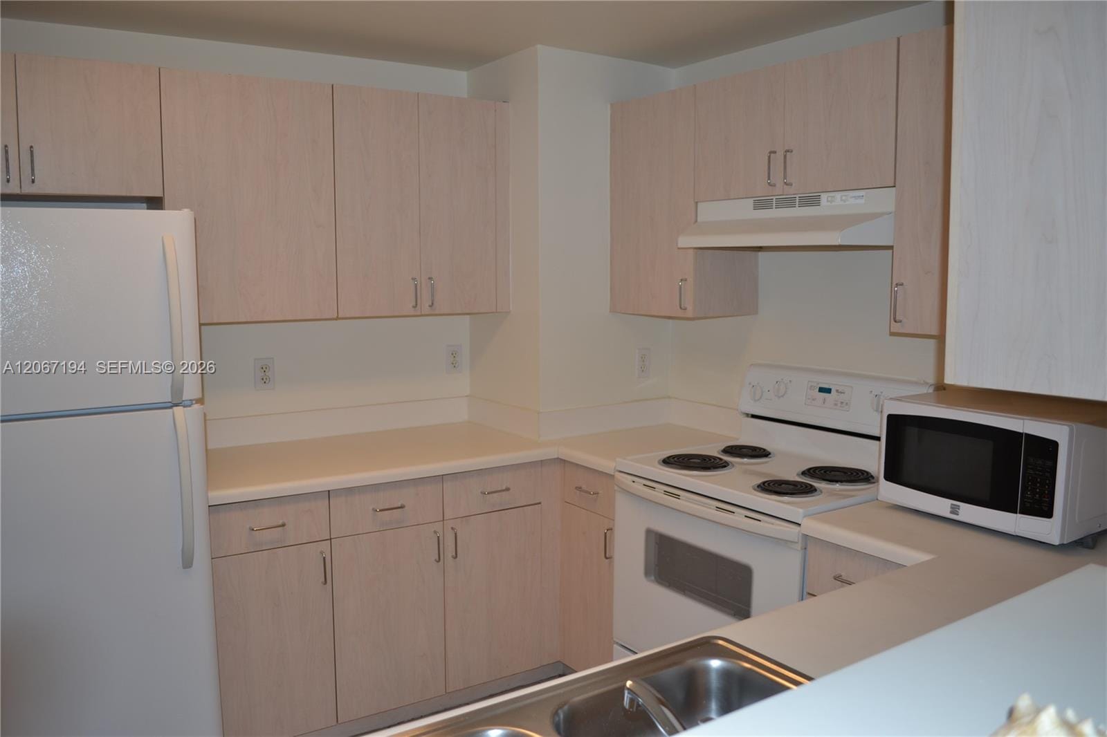 50 Menores Avenue 420, Coral Gables, FL 33134 photo 21