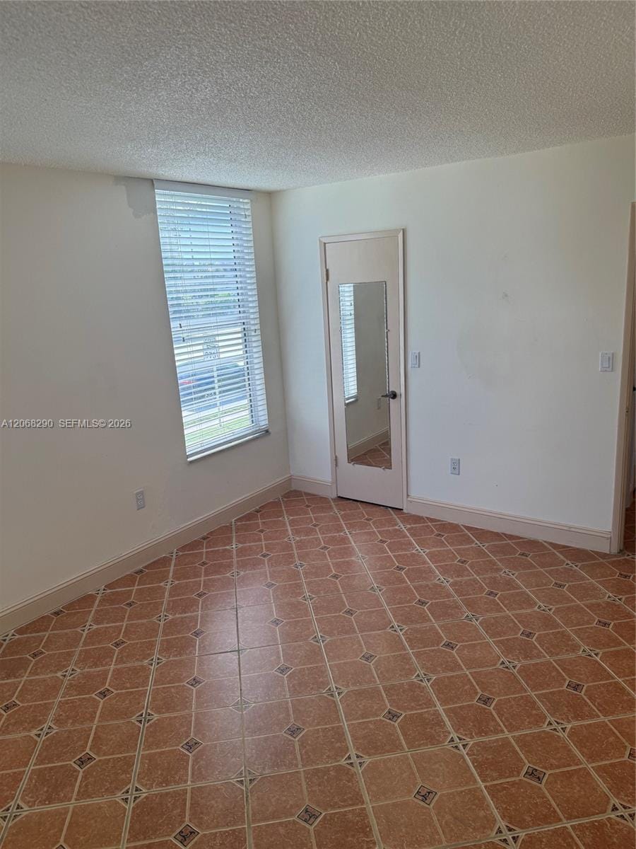 702 NW 87th Avenue 213, Miami, FL 33172 photo 22