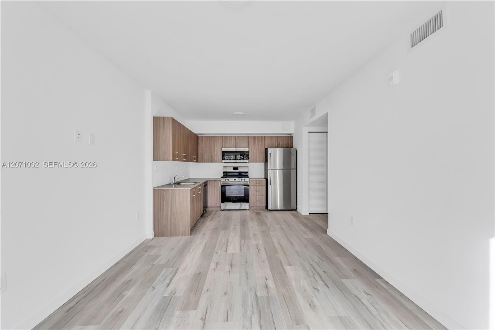 175 NW 160th Street 309, North Miami Beach, FL 33169