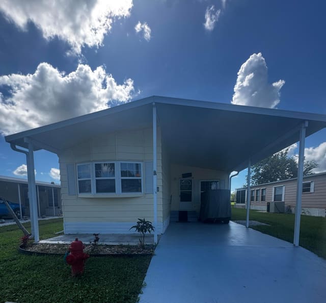 3 Ecuador Court Court, Fort Pierce, FL 34951
