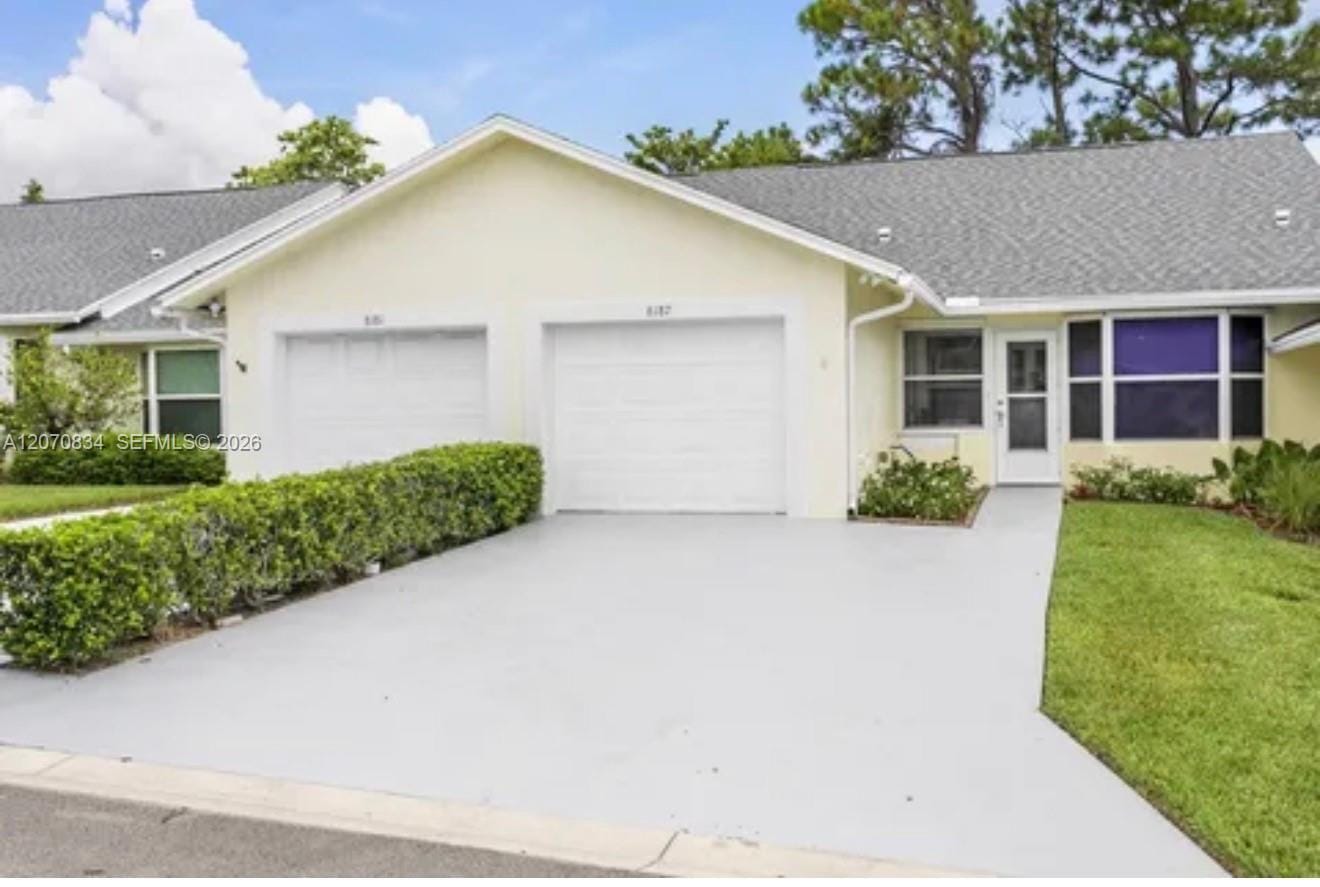 8187 SE Fox Hill Place, Hobe Sound, FL 33455