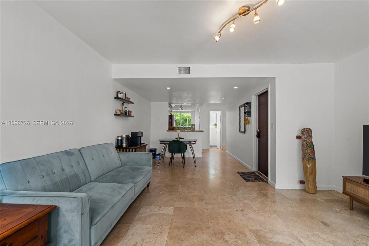 1914 SW 17th Avenue 24 — photo 3