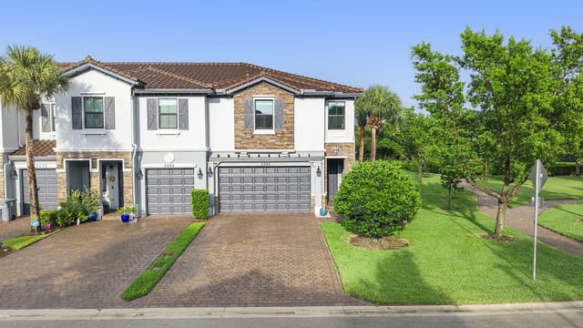 5295 Santa Maria Avenue, sold in ZIP 33436, Boynton Beach, FL