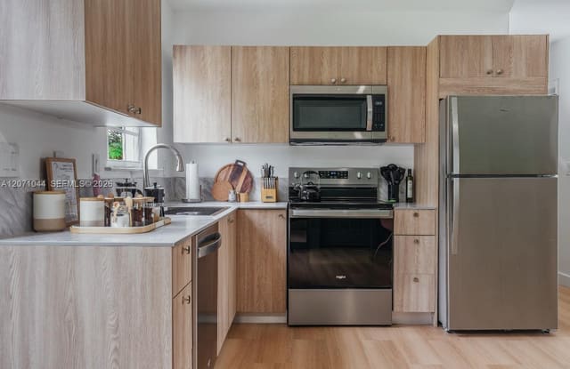 1153 NE 158th Street, North Miami Beach, FL 33162