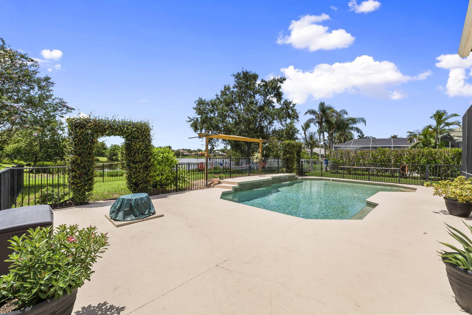 2182 SW Dove Canyon Way — photo 1