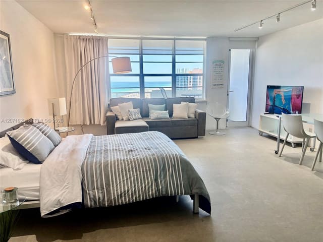 100 Lincoln Road 1546, Miami Beach, FL 33139