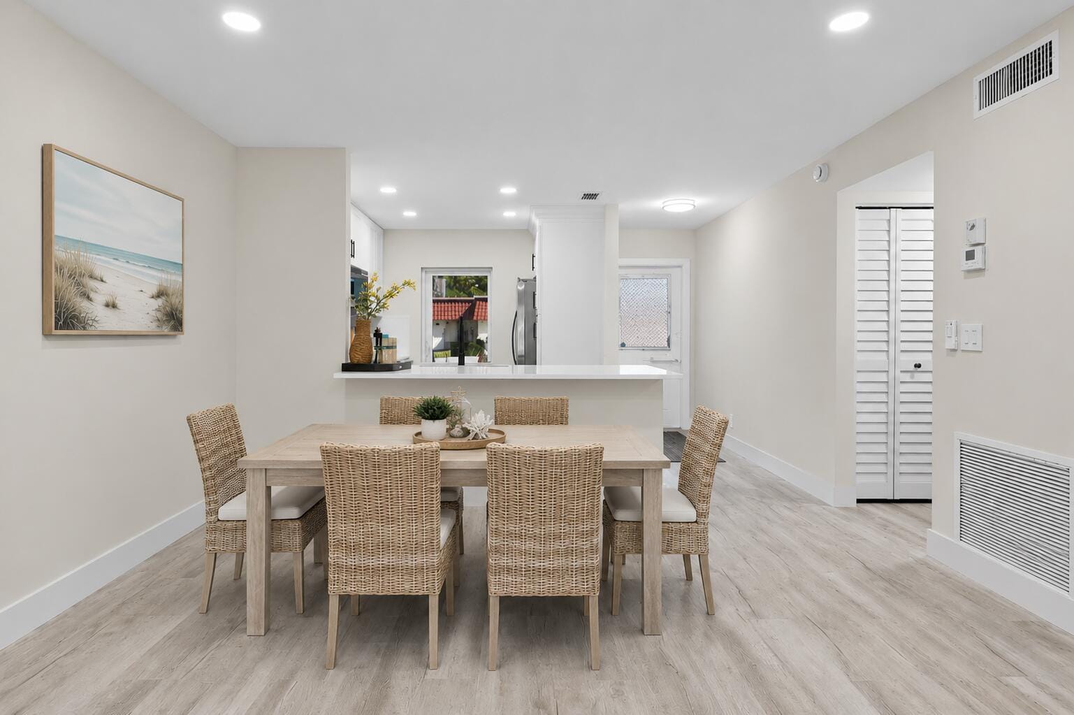 742 Nantucket Circle — photo 2
