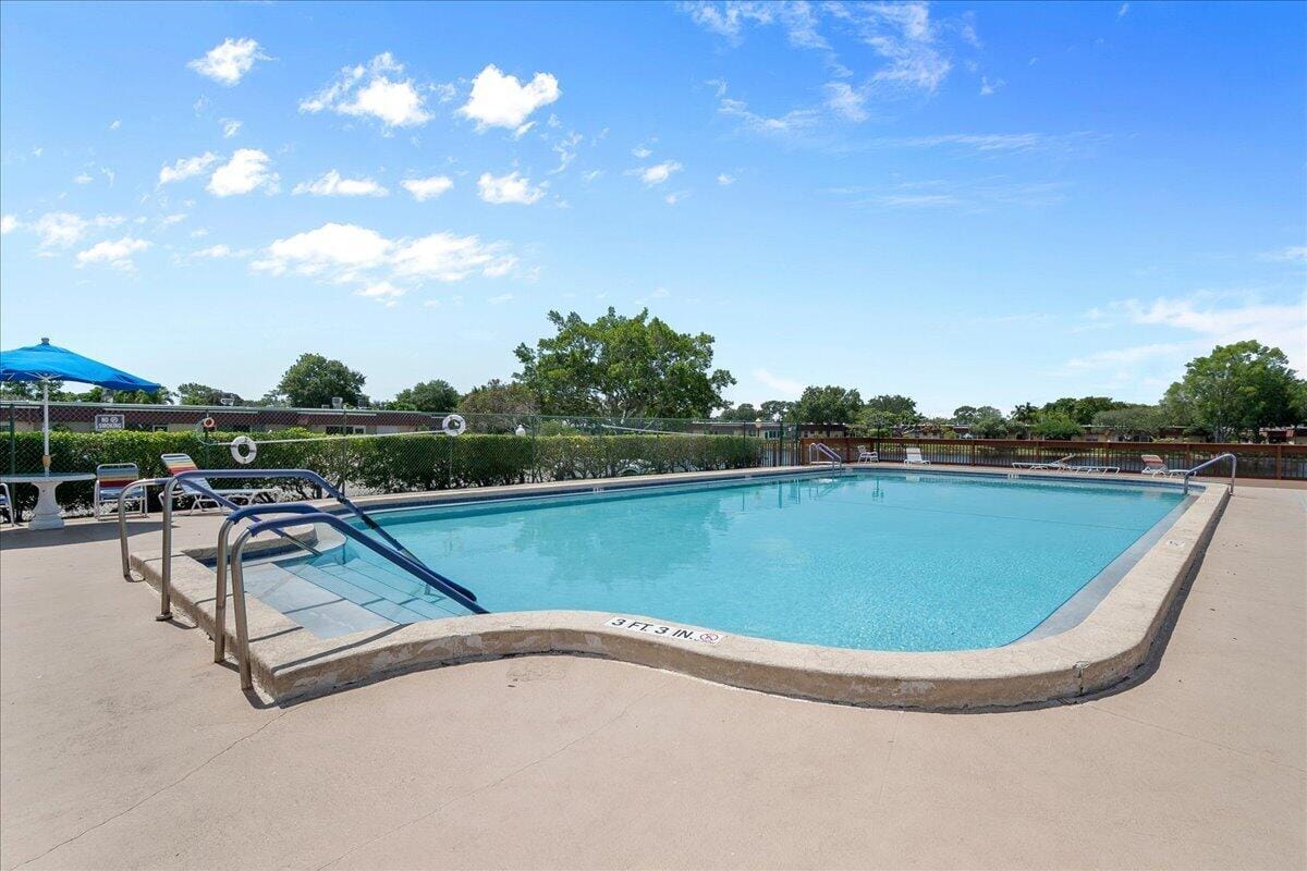 742 Nantucket Circle, Lake Worth, FL 33467 photo 23