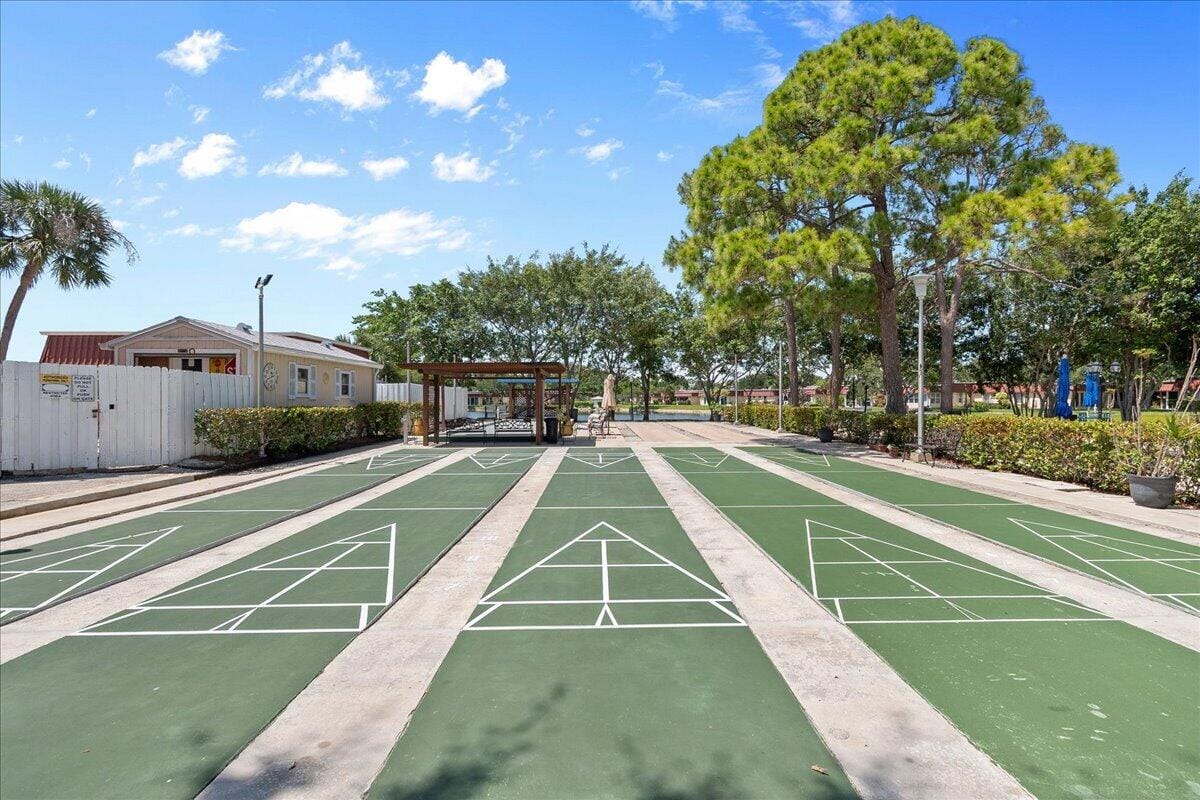 742 Nantucket Circle, Lake Worth, FL 33467 photo 25