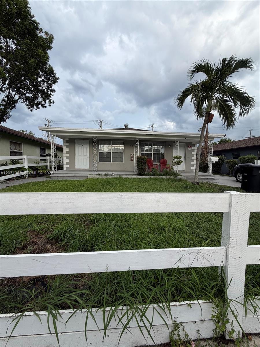 706 S F Street N, Lake Worth, FL 33460