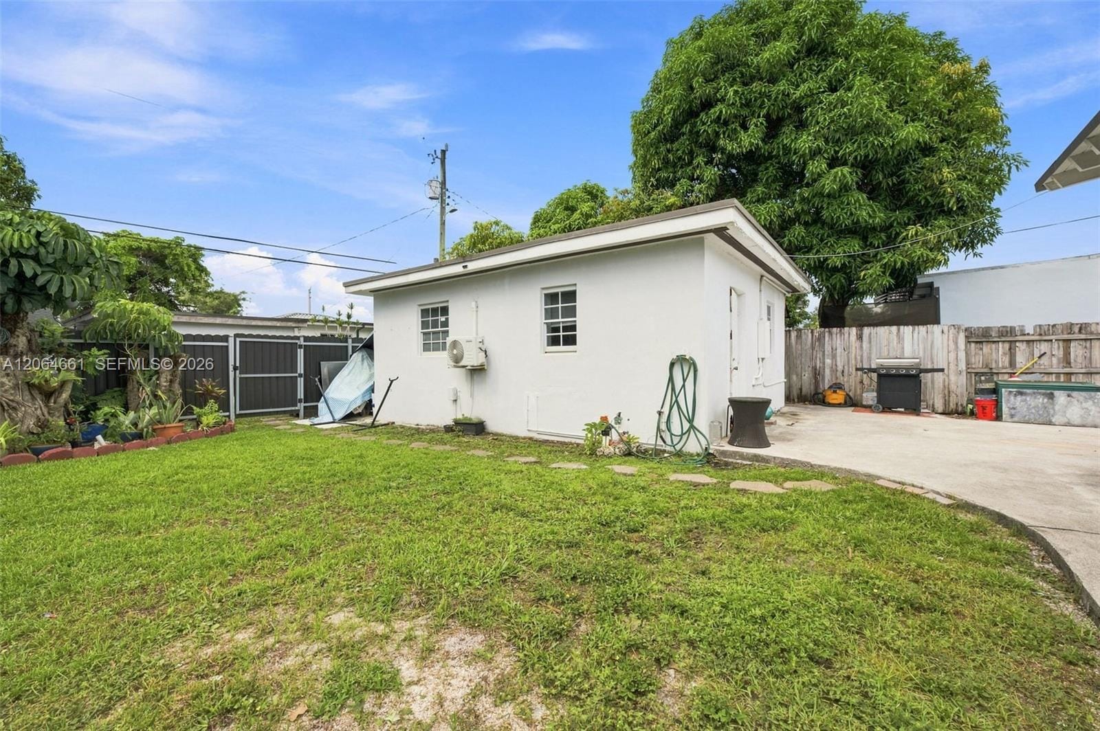 240 Carlisle Drive, Miami Springs, FL 33166 photo 23