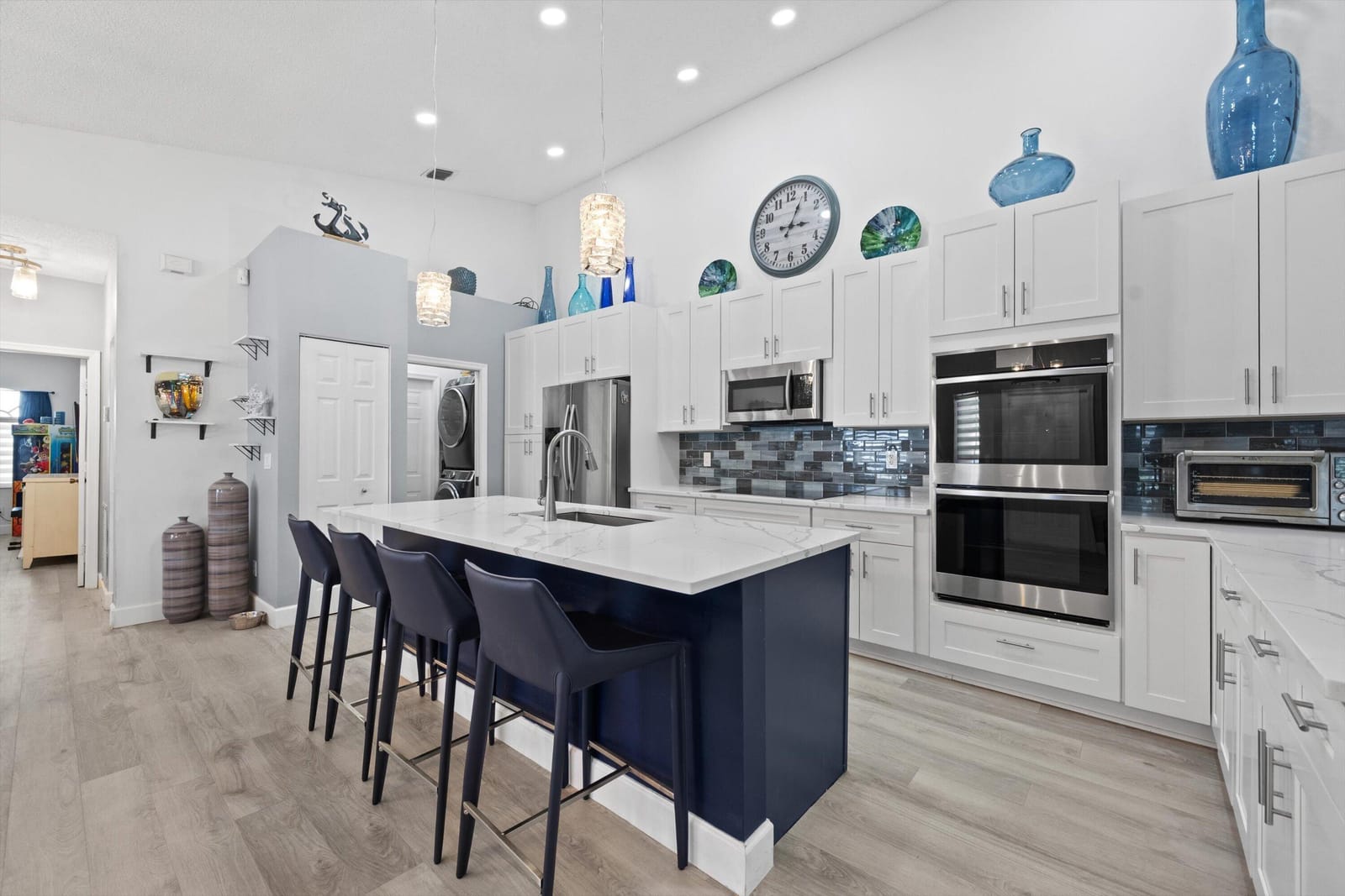10761 PELICAN Drive — photo 6