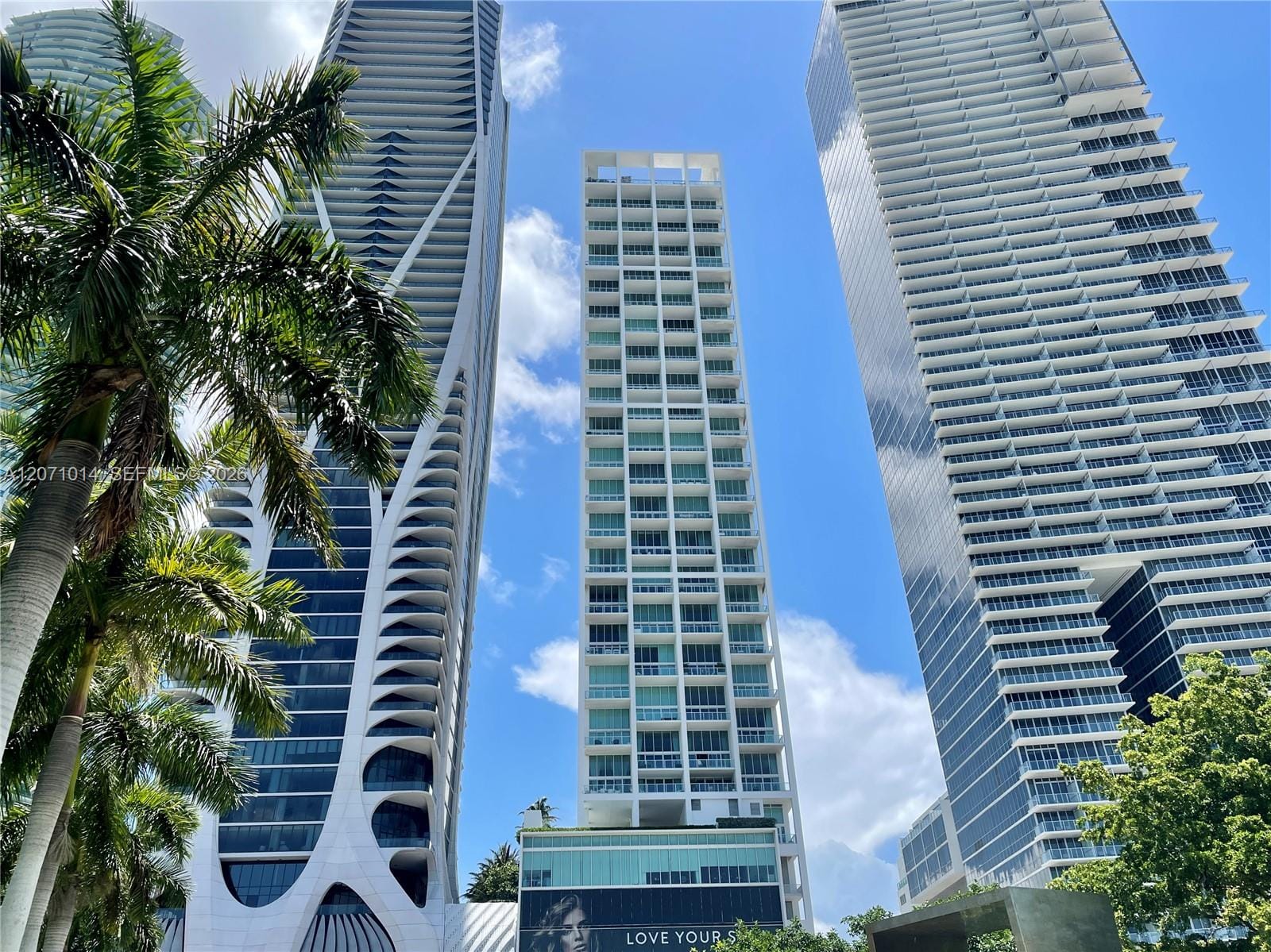 1040 Biscayne Boulevard 3305, Miami, FL 33132