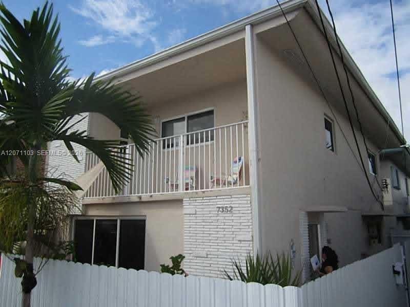 7350 Gary Avenue, Miami Beach, FL 33141