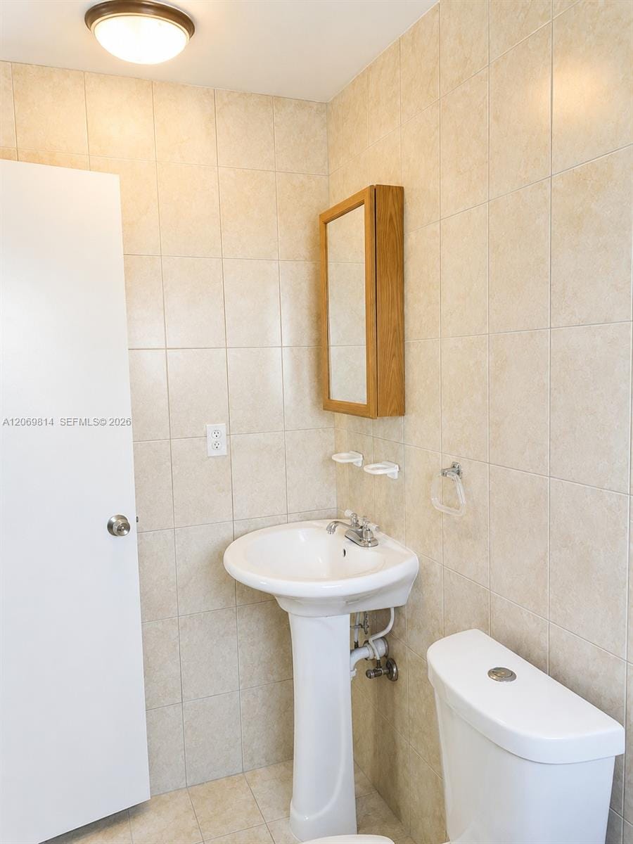 325 NE 108th Street — photo 7
