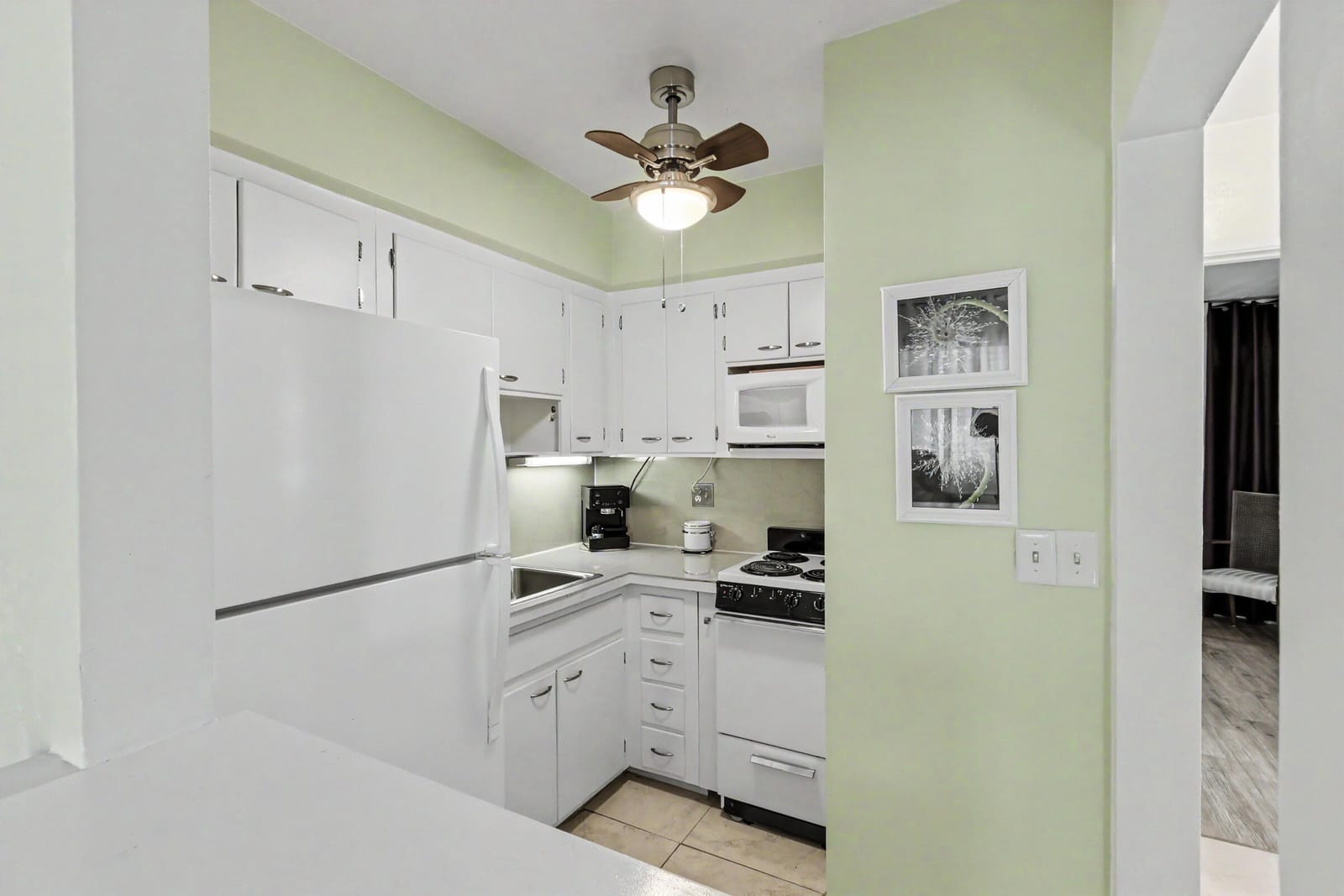 801 Atlantic Shores Boulevard 104 — photo 8