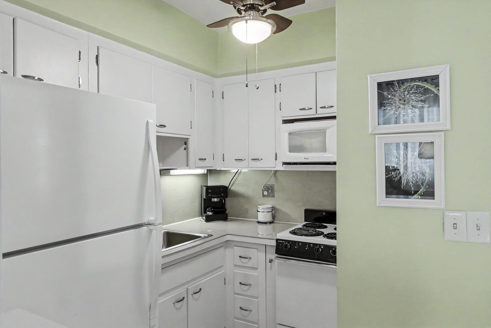 801 Atlantic Shores Boulevard 104 — photo 9