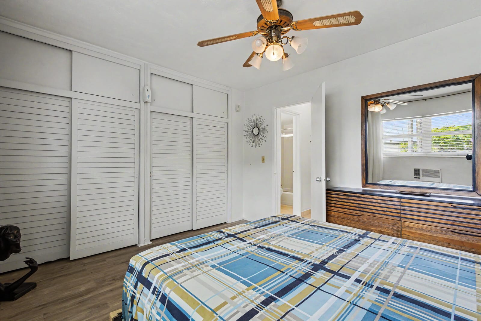 801 Atlantic Shores Boulevard 104, Hallandale Beach, FL 33009 photo 19