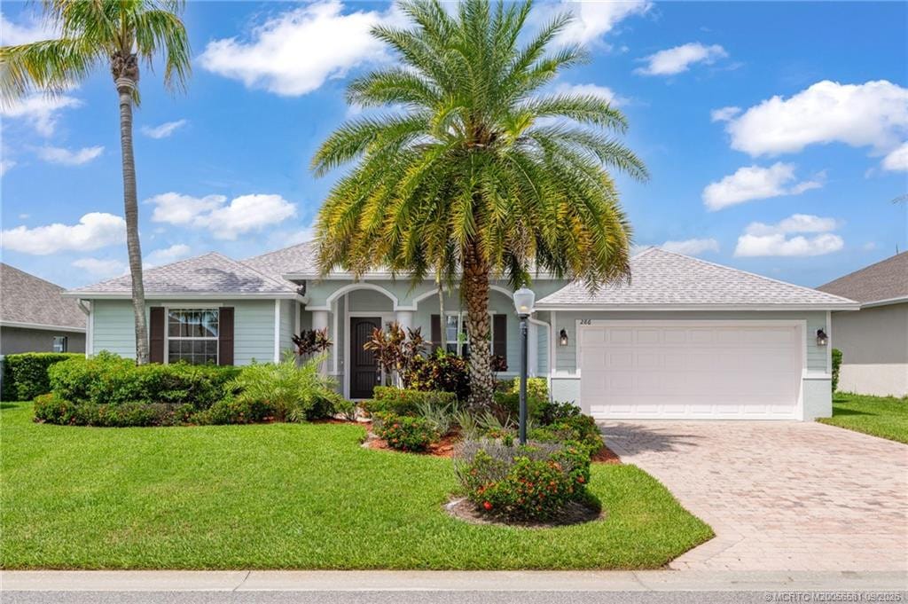 286 SW Vista Lake Drive, Port St. Lucie, FL 34953