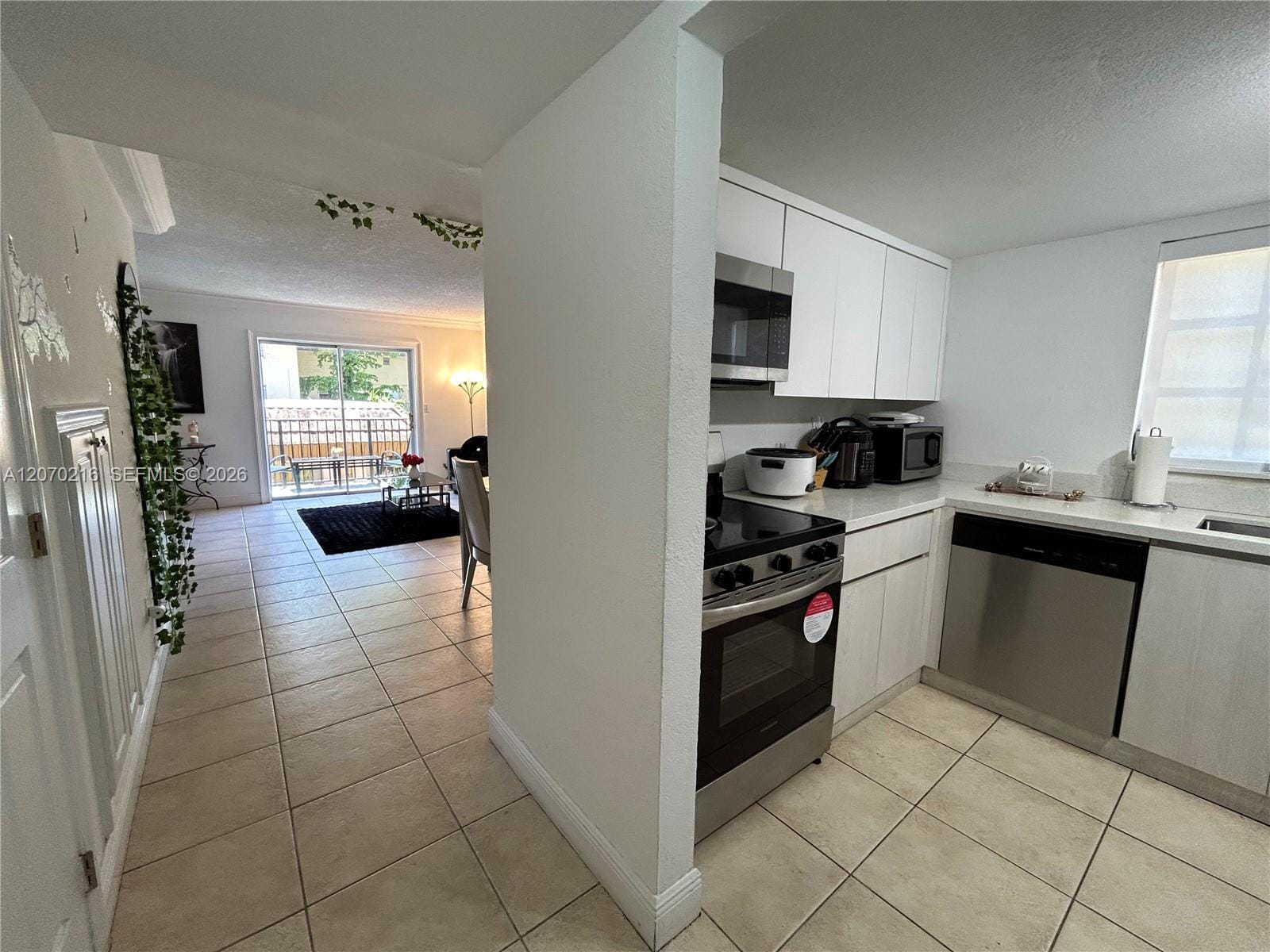 8500 SW 109th Avenue 6-220, Miami, FL 33173 photo 5