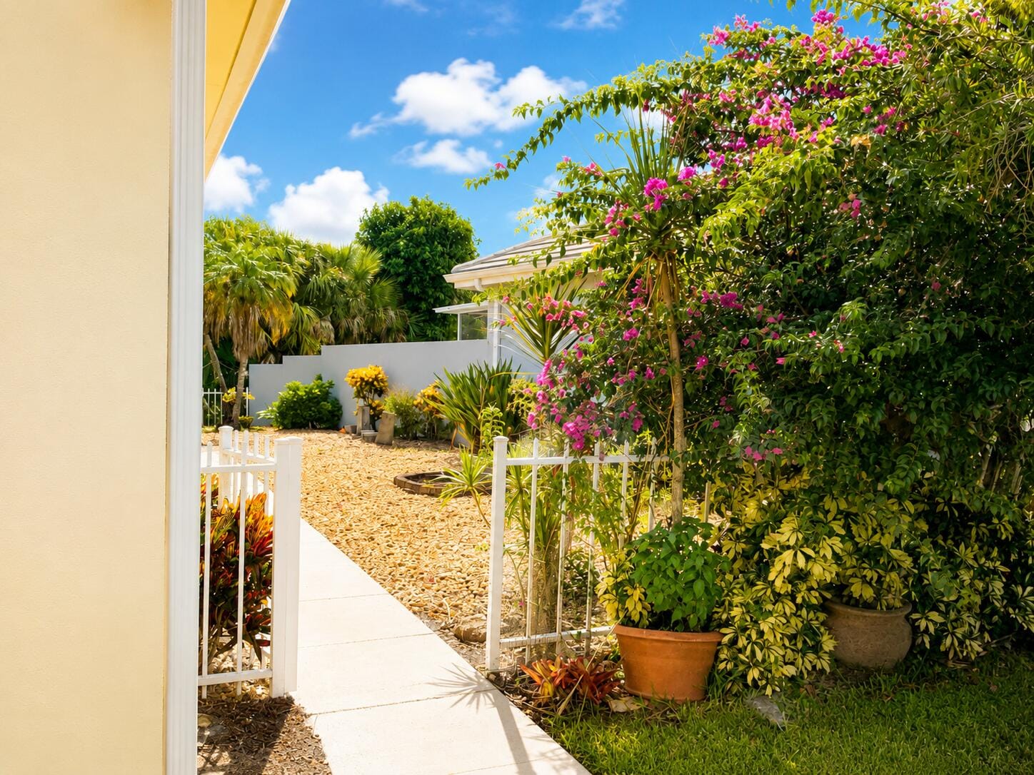 7564 SE BAY CEDAR Circle, Hobe Sound, FL 33455 photo 14