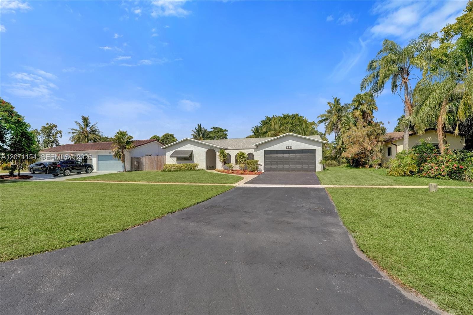 5321 SW 90th Avenue, Cooper City, FL 33328