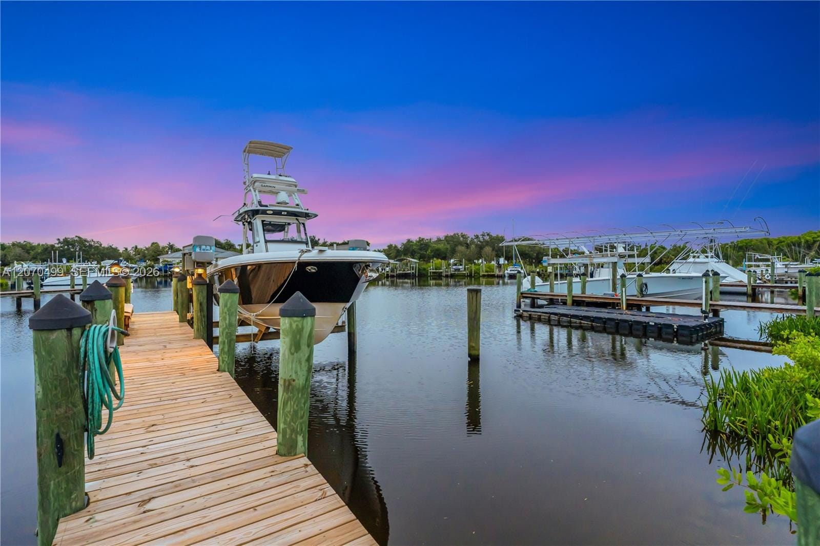 665 SW Yacht Basin Way — photo 5