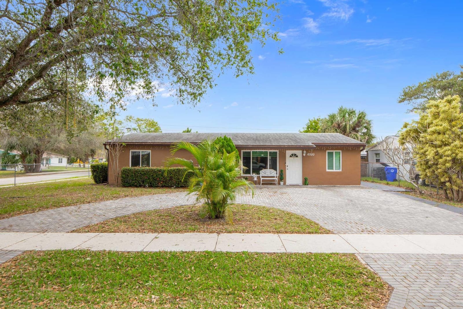 6500 SW 16th Court — photo 2