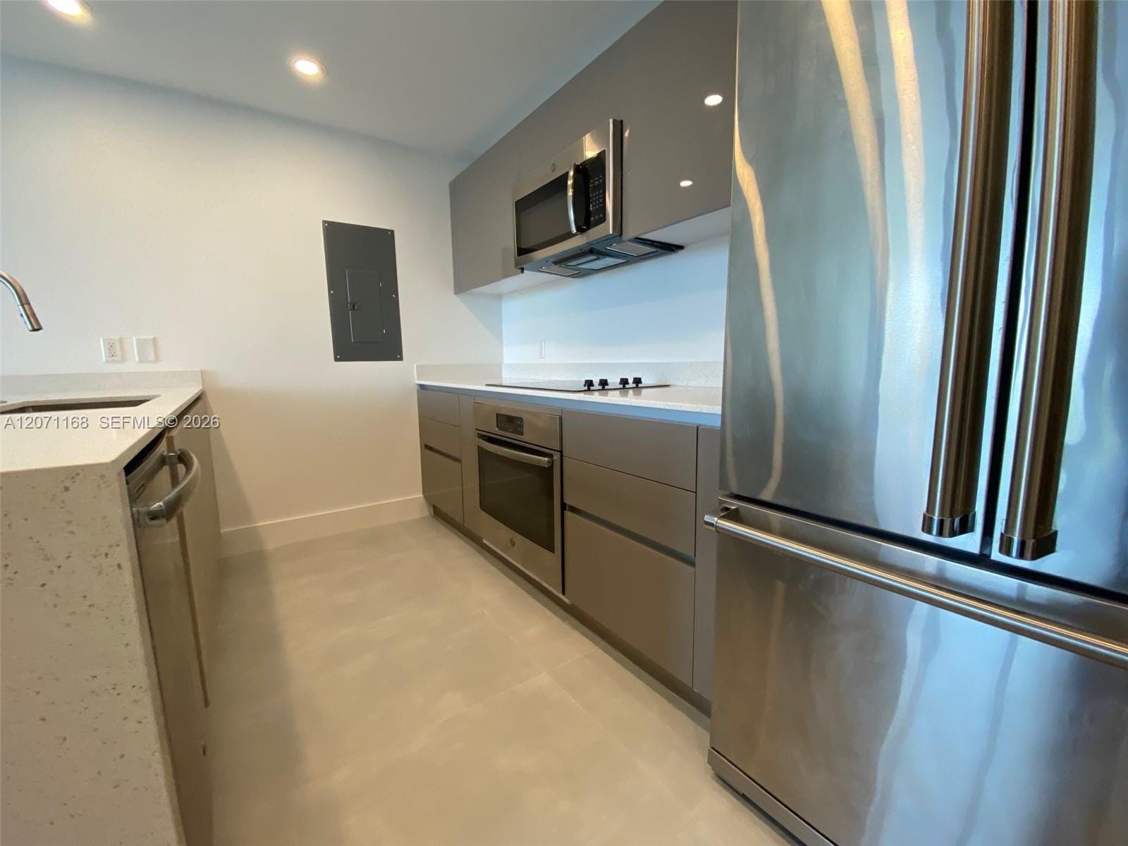 13800 Highland Drive PH3 — photo 12