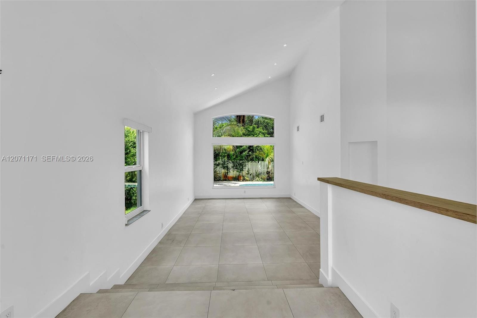 3433 SW 52nd Court 3433 — photo 6