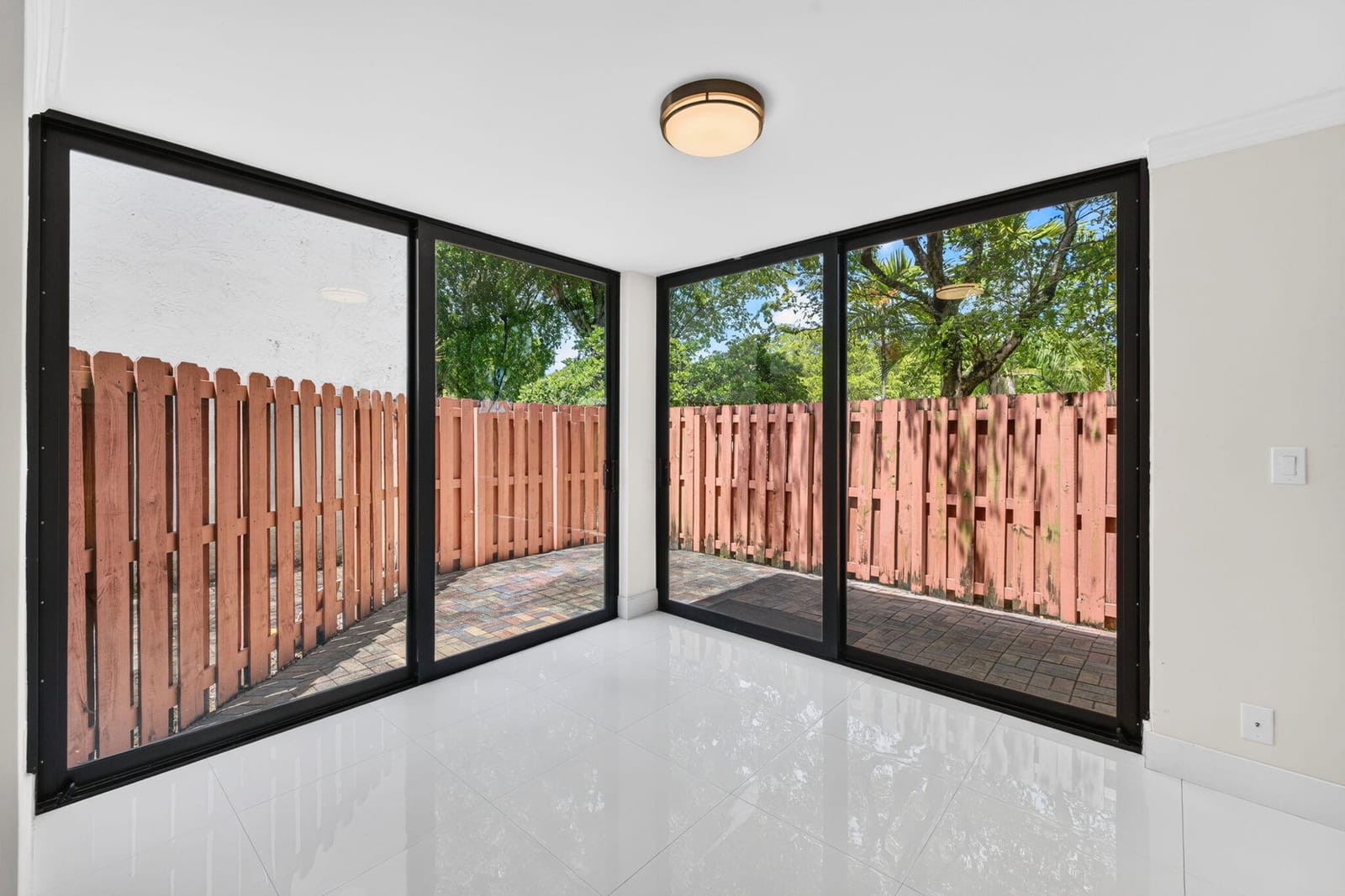 343 IVES DAIRY Road 343-06, Miami, FL 33179 photo 15