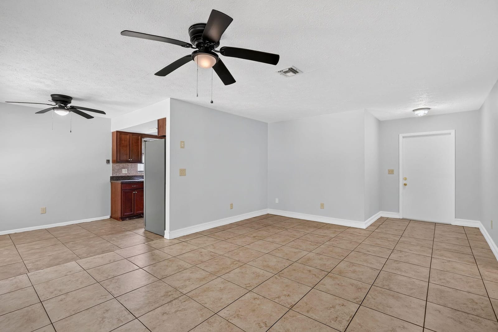 1650 SE Memorial Street — photo 8