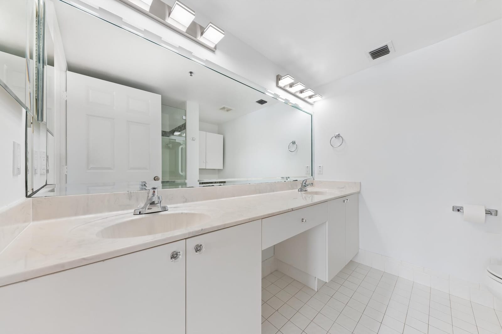 5842 CRYSTAL SHORES Drive 205, Boynton Beach, FL 33437 photo 16
