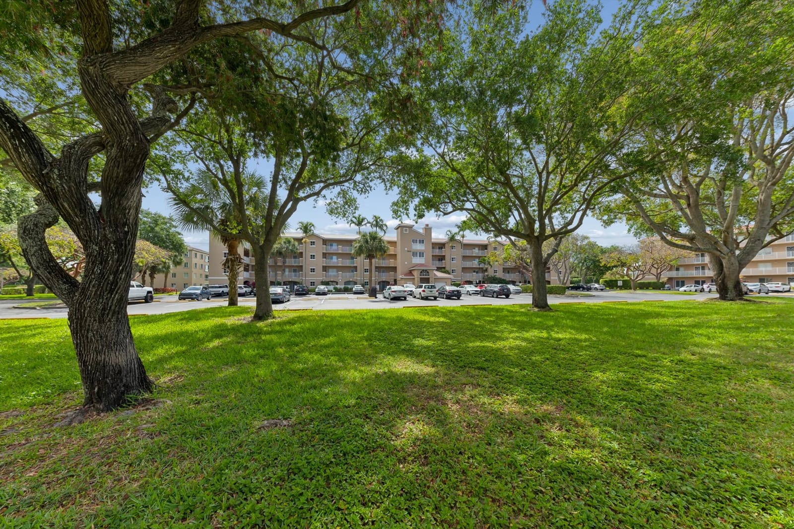 5842 CRYSTAL SHORES Drive 205, Boynton Beach, FL 33437 photo 26