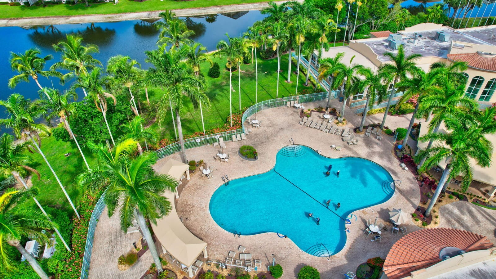 5842 CRYSTAL SHORES Drive 205, Boynton Beach, FL 33437 photo 27
