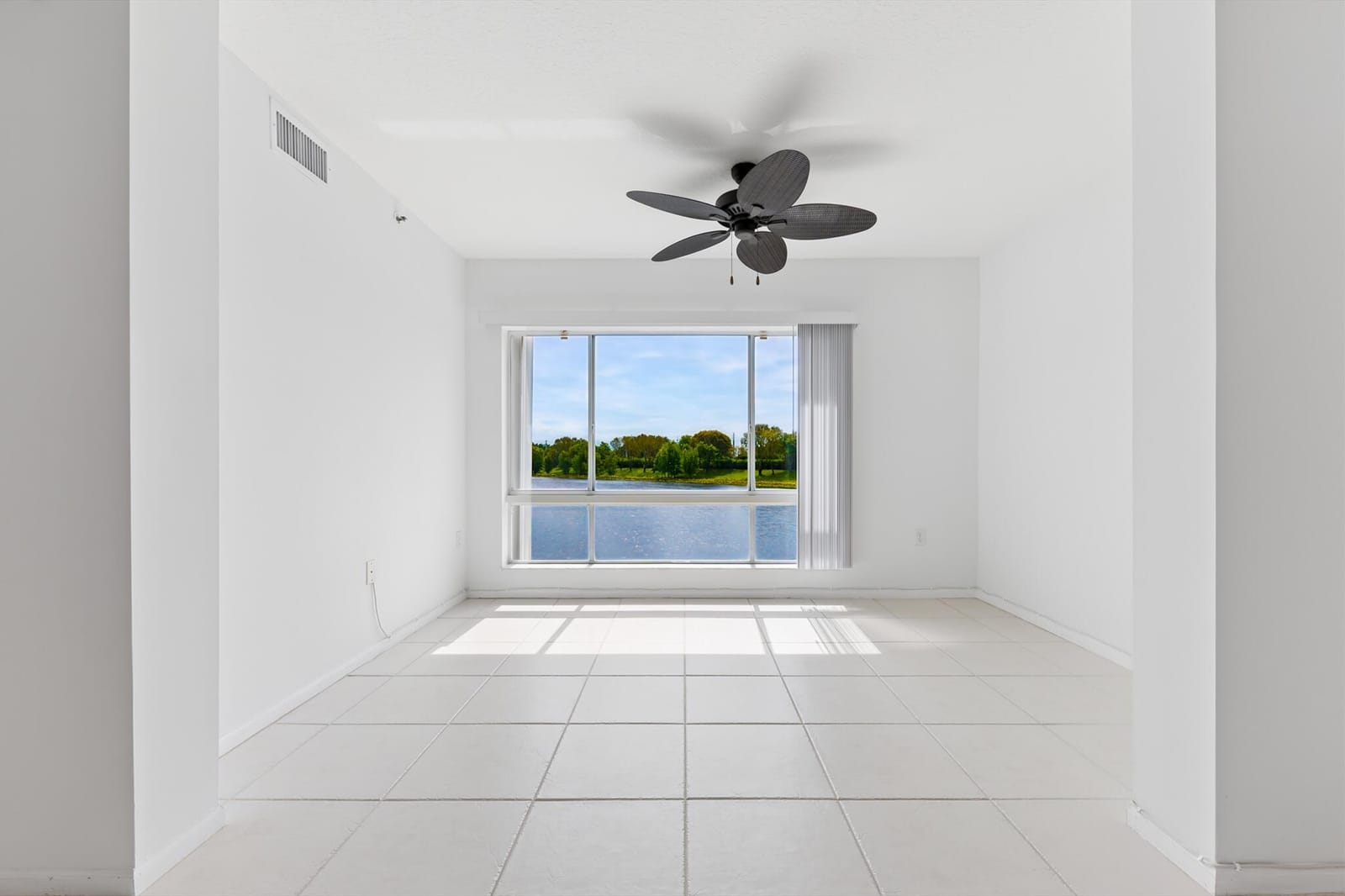 5842 CRYSTAL SHORES Drive 205 — photo 9