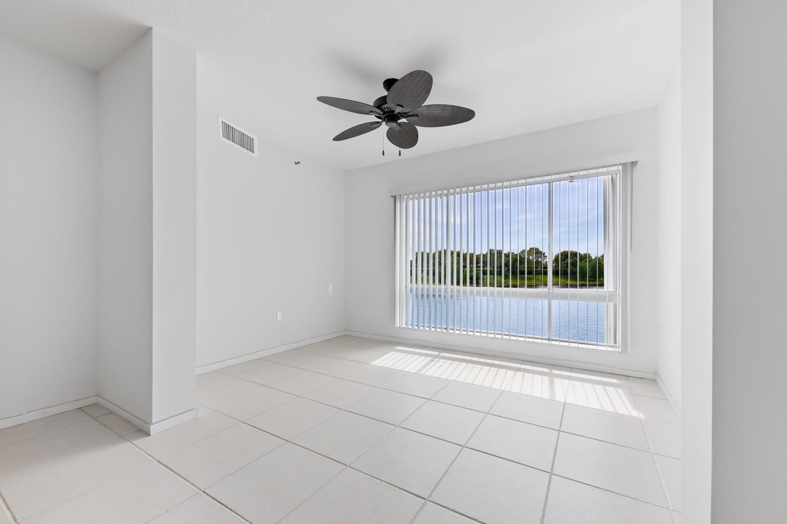 5842 CRYSTAL SHORES Drive 205 — photo 10