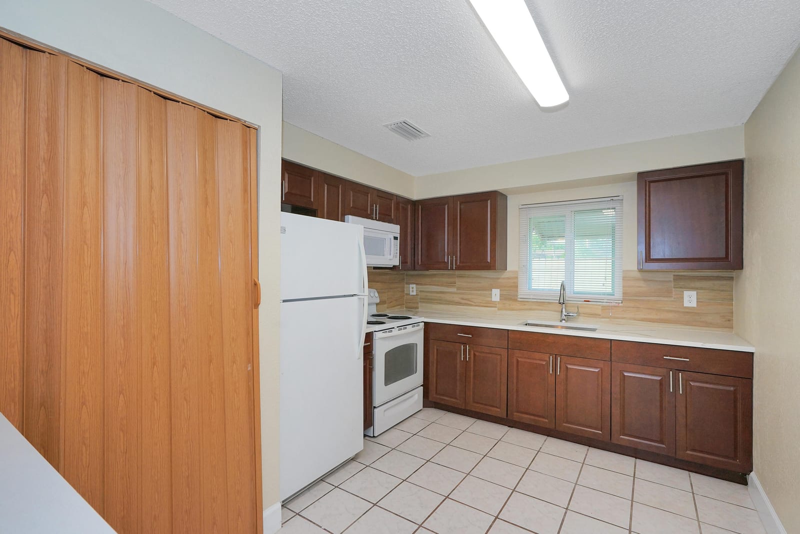 2716 SW 46TH Street #2 — photo 8
