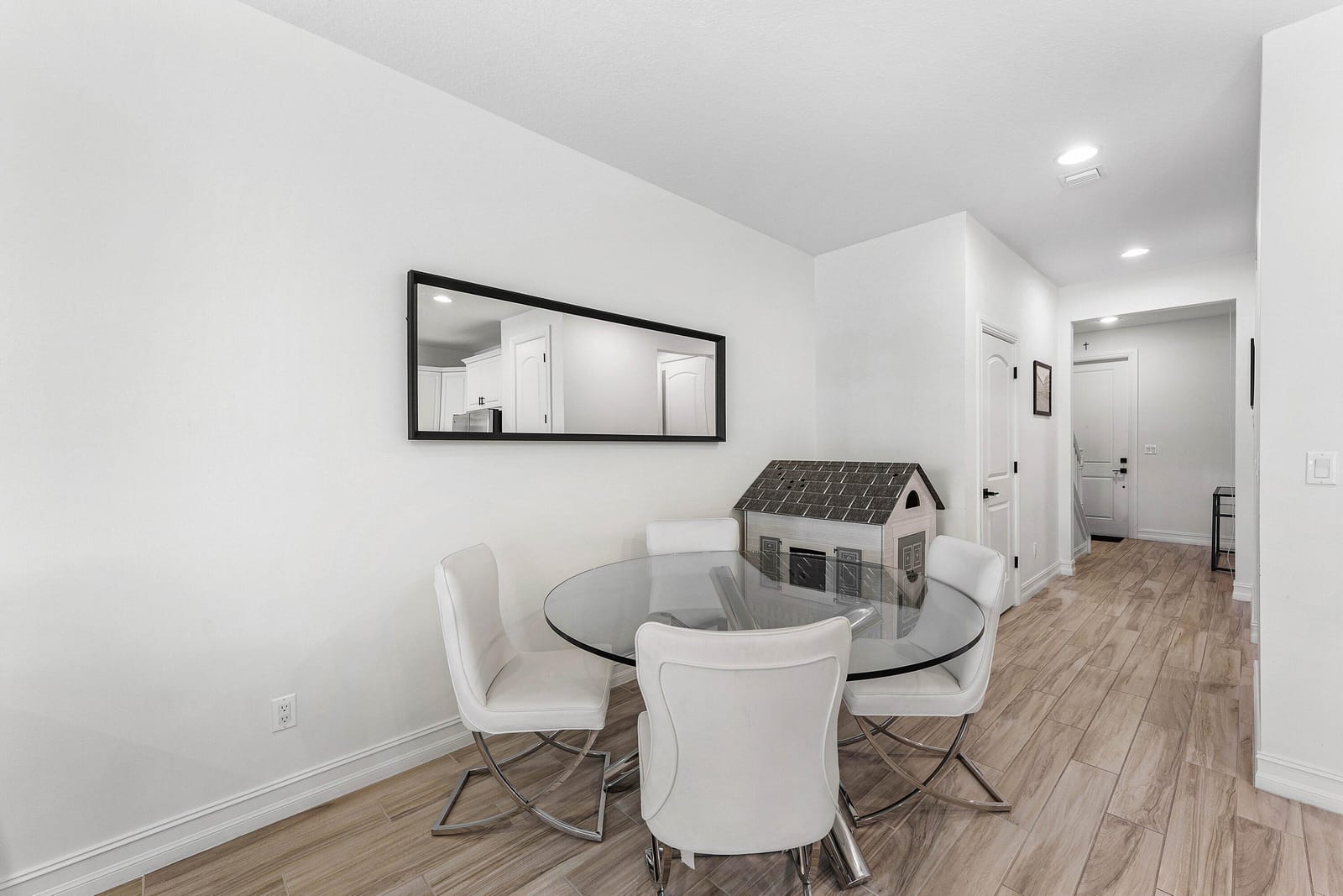 10175 Akenside Drive — photo 12