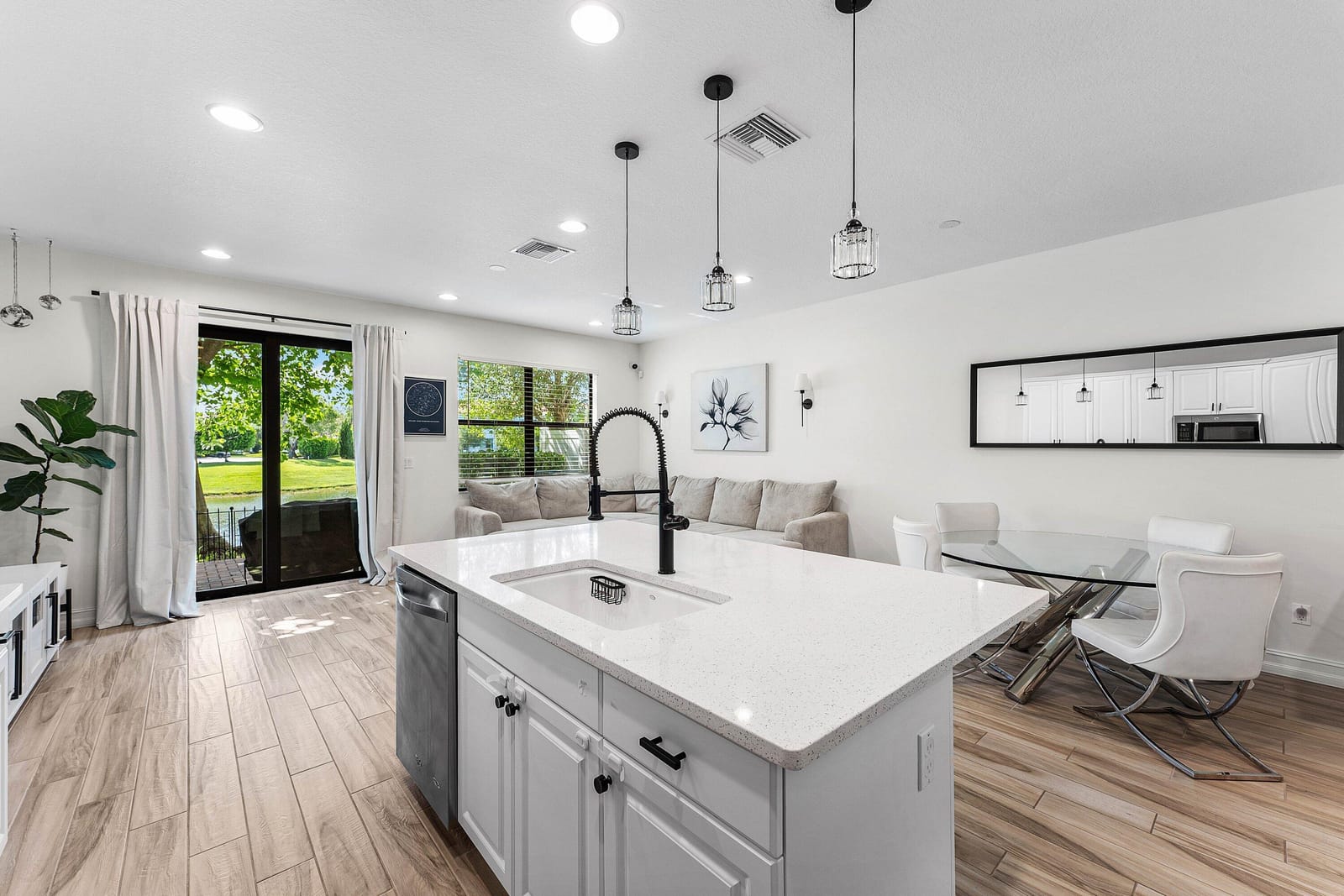 10175 Akenside Drive — photo 10