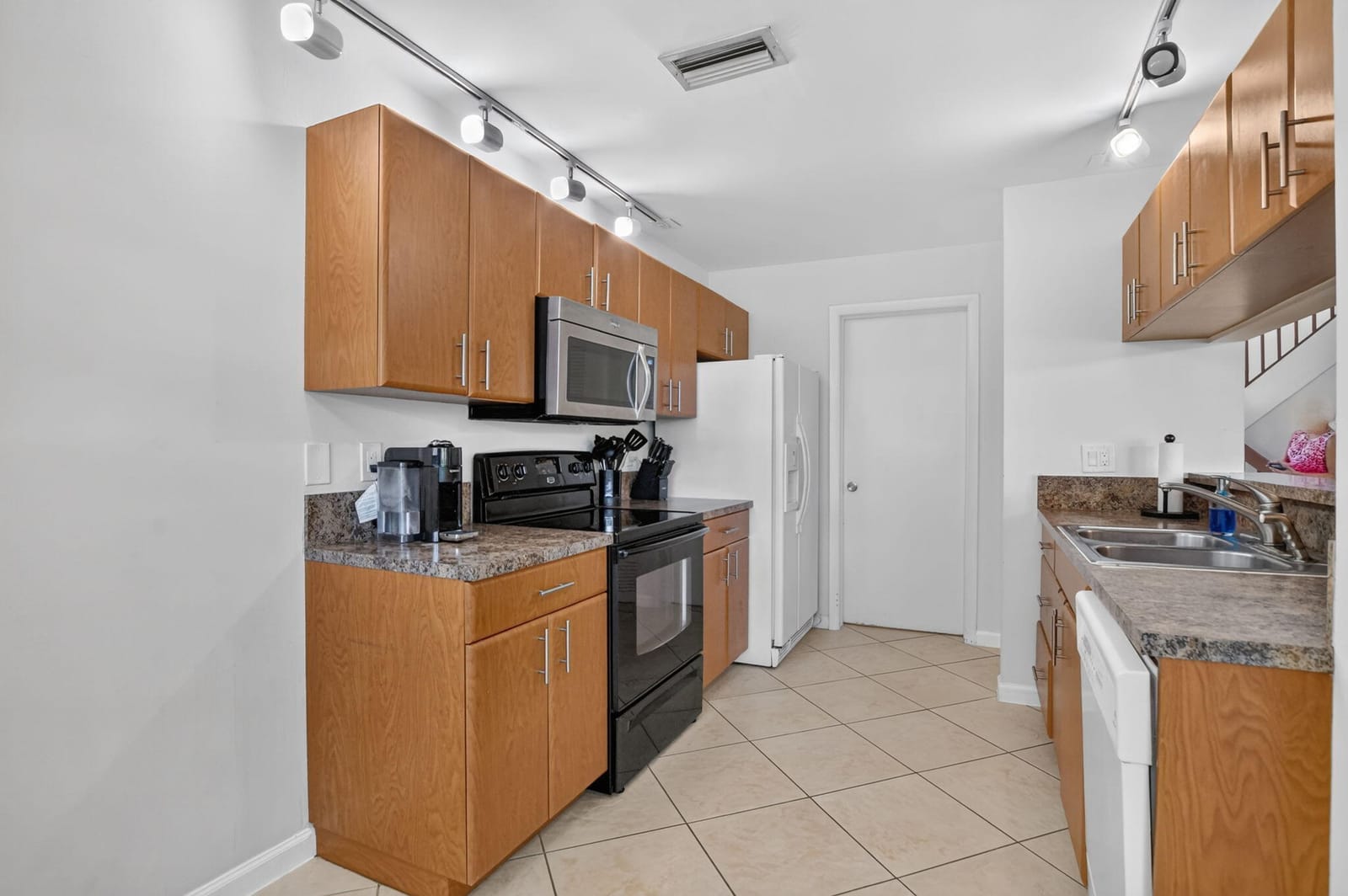 327 NW 36TH Avenue, Deerfield Beach, FL 33442 photo 15