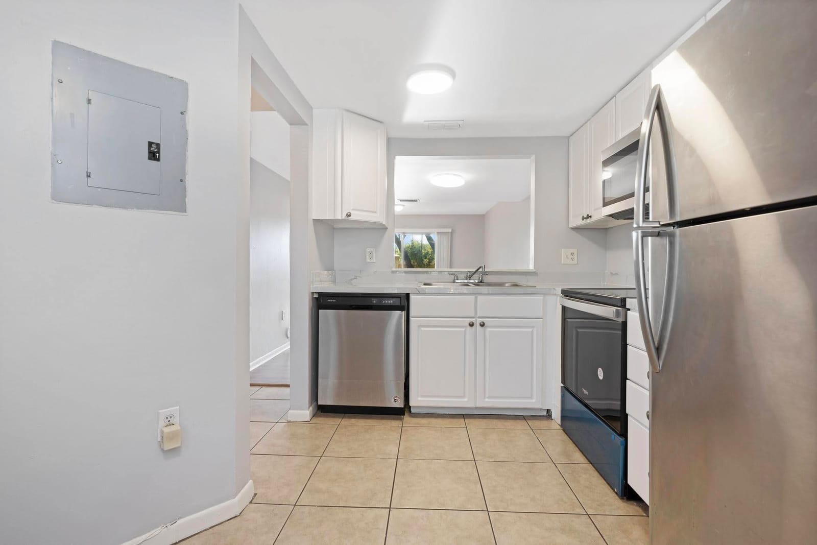 4080 NW 90TH Avenue 4080 — photo 2