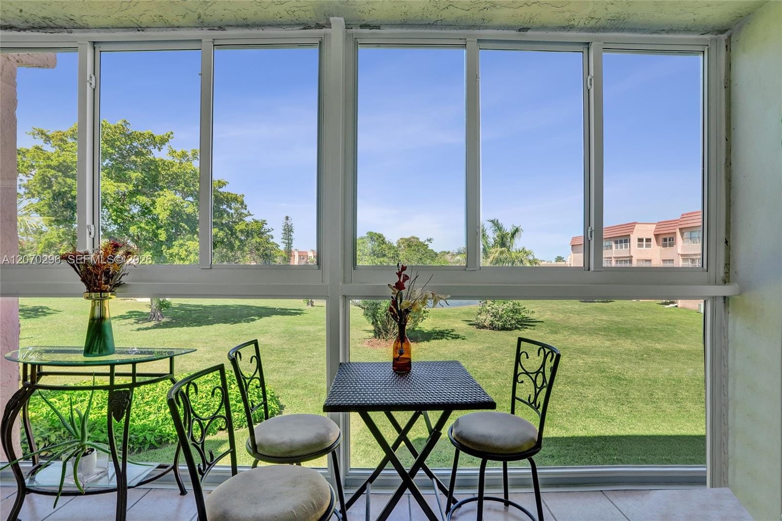 9461 Sunrise Lakes Boulevard 208, Sunrise, FL 33322 photo 17