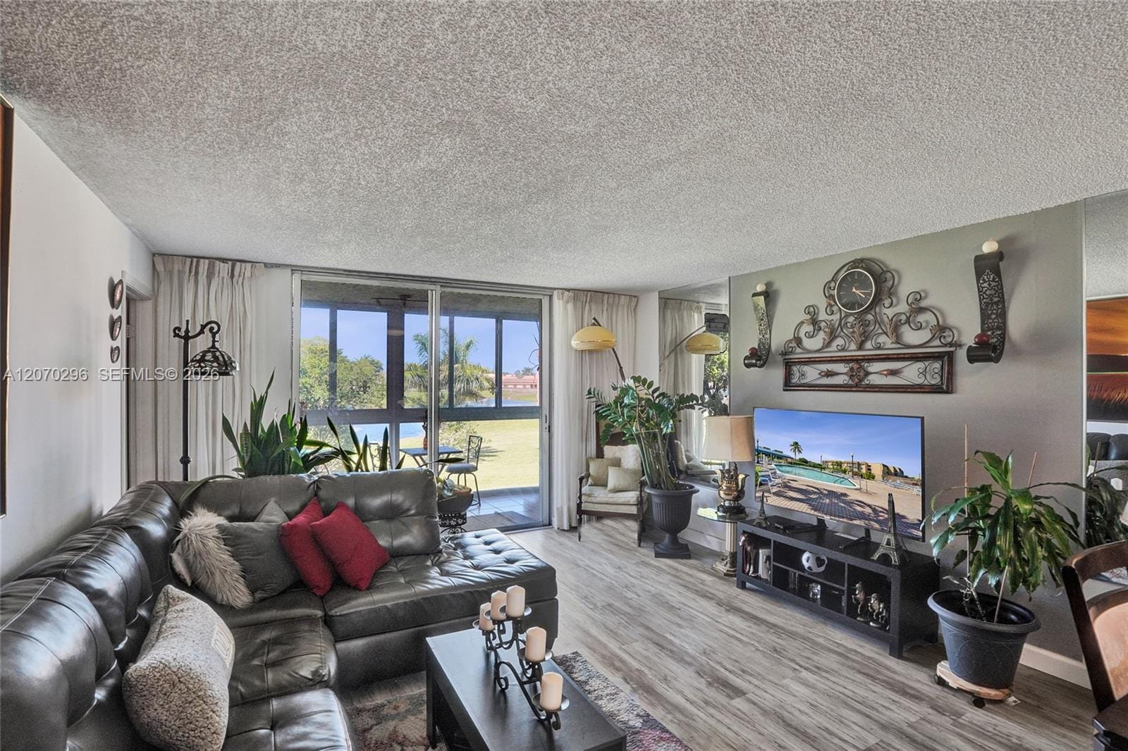 9461 Sunrise Lakes Boulevard 208, Sunrise, FL 33322 photo 3