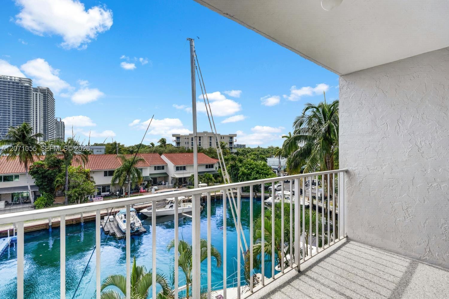 16565 NE 26th Avenue 4E, North Miami Beach, FL 33160 photo 24