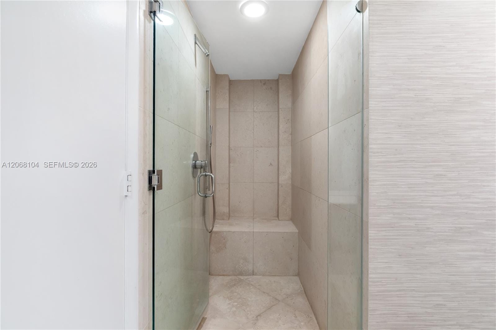465 Brickell Avenue 2504, Miami, FL 33131 photo 24