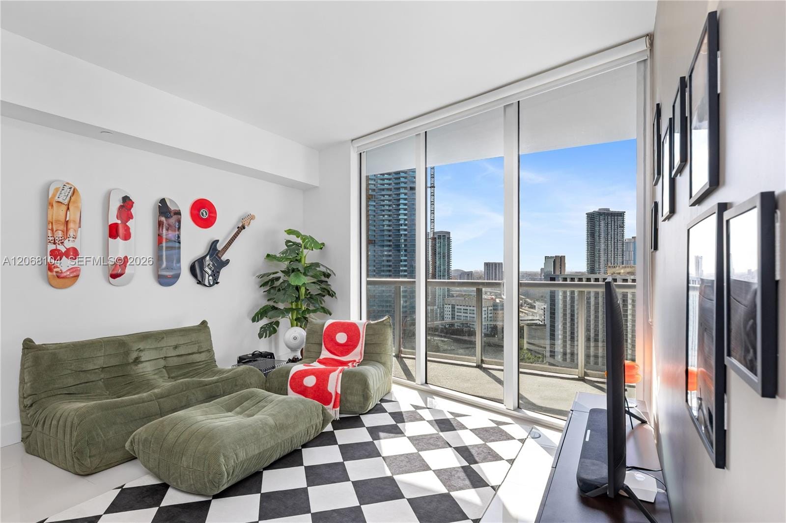 465 Brickell Avenue 2504, Miami, FL 33131 photo 4