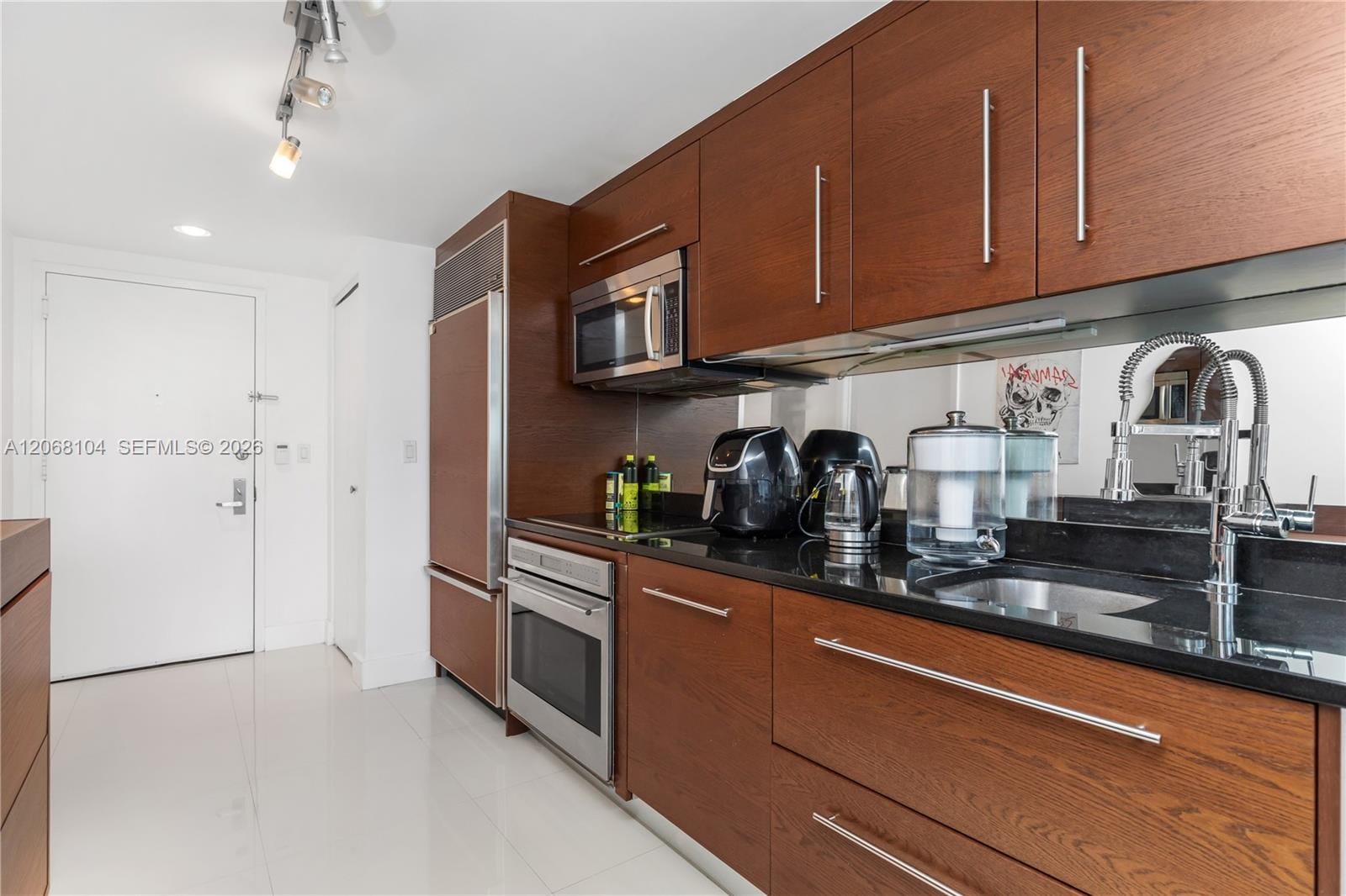 465 Brickell Avenue 2504, Miami, FL 33131 photo 10
